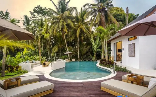 Villa Crystal Lagoon by BaliSuperHost