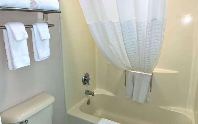 Baymont by Wyndham Eden