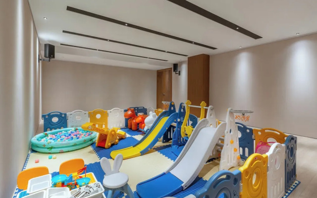 TELLUS. Qingchengshan Hot Spring Hotel