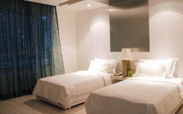 Quality Inn Shravanthi