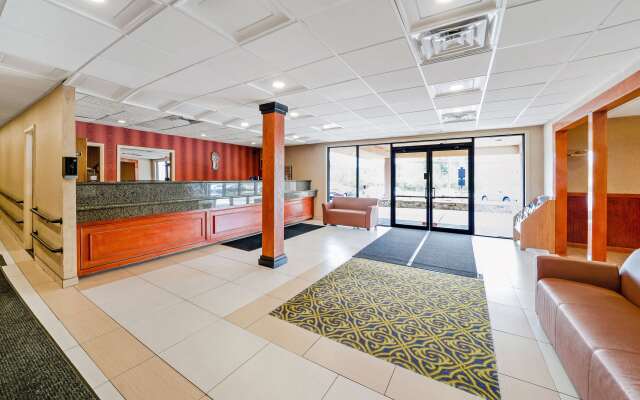 Americas Best Value Inn Foxboro