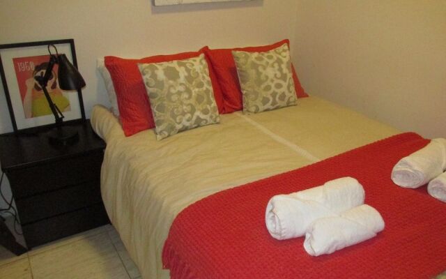 Kangaroo Wasi Airport Bed & Breakfast