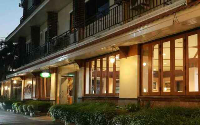 Sawasdipong Hotel