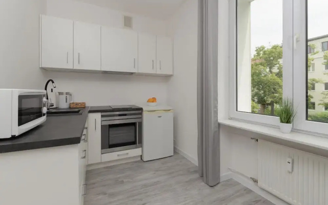 Studio for 4 Guests Gdynia by Renters