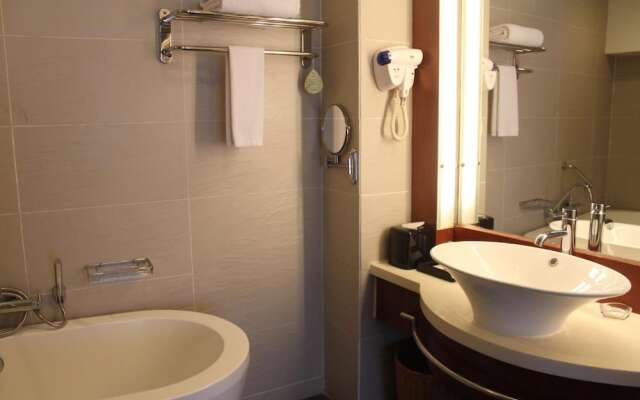 Ariva Beijing West Hotel & Serviced Apartment