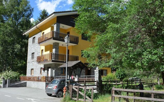 Serene Chalet in Antey-Saint-André near Ski Area