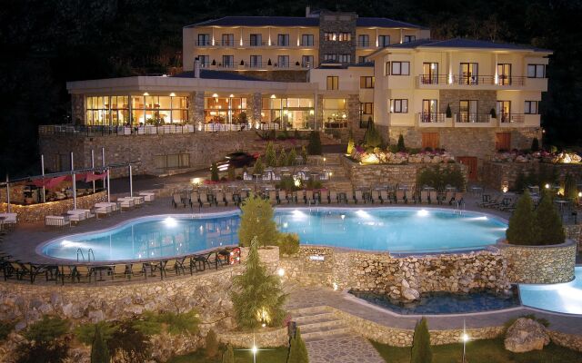 Limneon Resort & Spa
