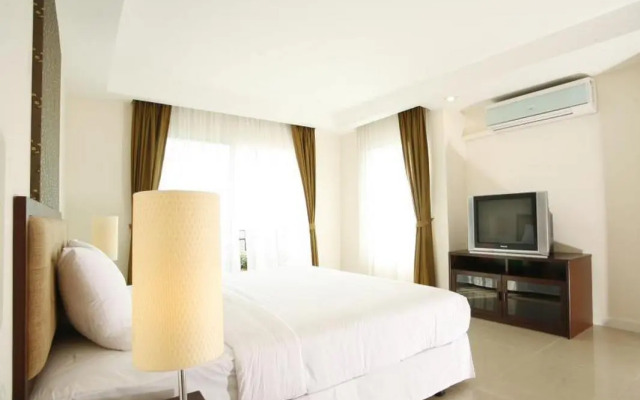 Romance Hotel Srinakarin