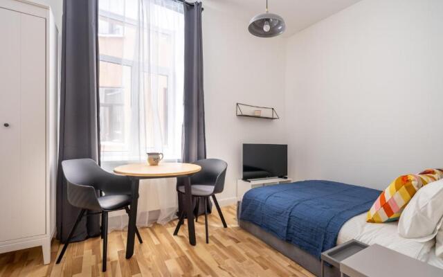 Lacplesa24 - Modern Studios in Riga City Center