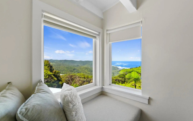 Piha - City Escape, Piha Holiday Home