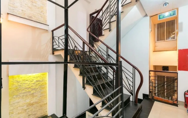 Long Phung Hoang Hotel by OYO Rooms