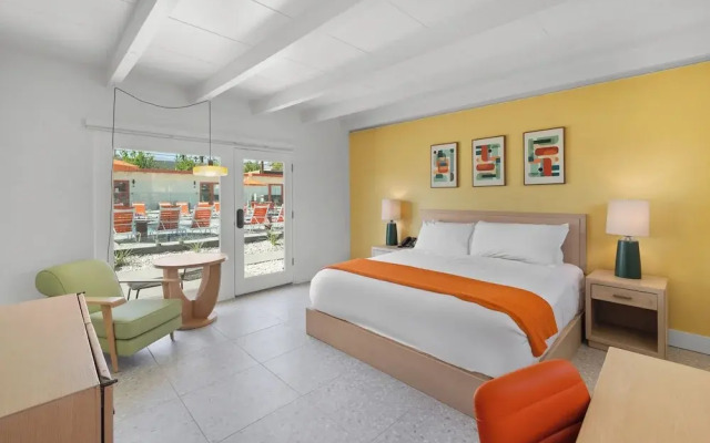 Mojave Resort - Adults Only