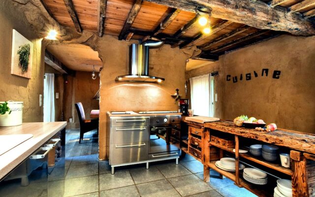 Elegant Farmhouse in Durbuy with Sauna