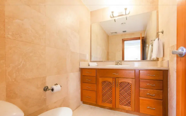 Lawson Rock Yellowfish 210