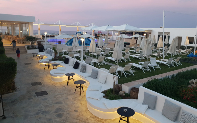 Dimitrios Village Beach Resort