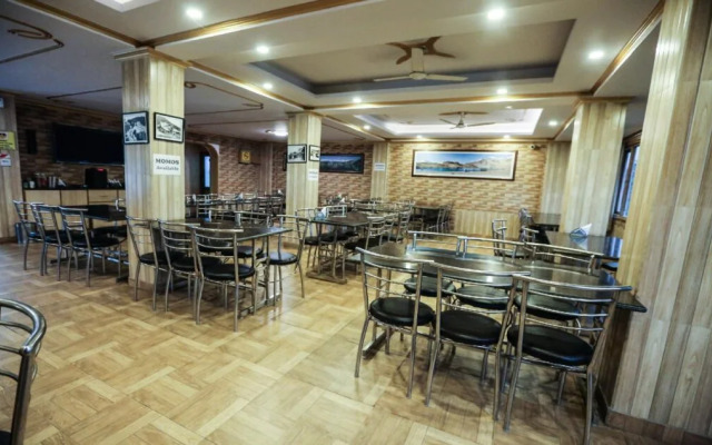 Abc Sher E Punjab By OYO Rooms