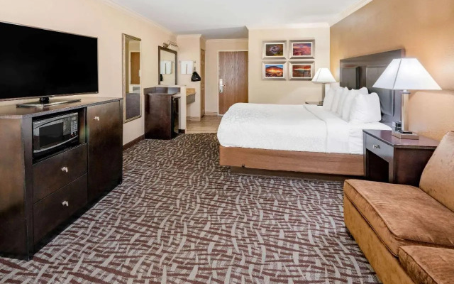La Quinta Inn #826