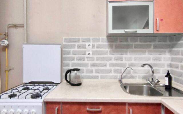 Версаль на улице Шумилова 30