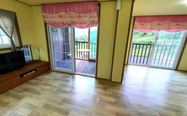 Hadong Sansuae Pension