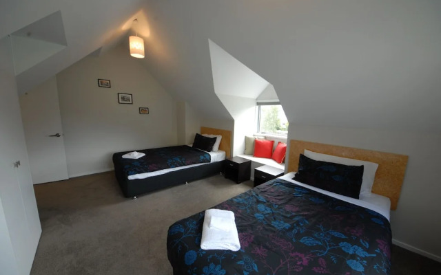 Big spacious house - great views