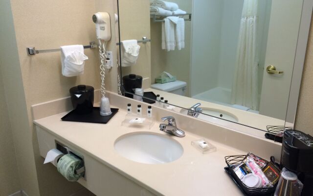 Country Inn & Suites by Radisson, Newark, DE