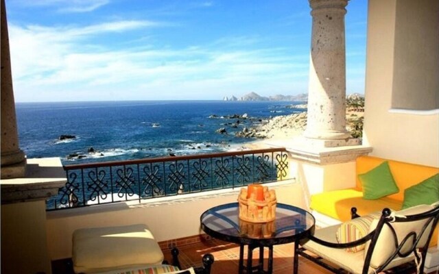 Beautiful Ocean View Studios At Cabo San Lucas