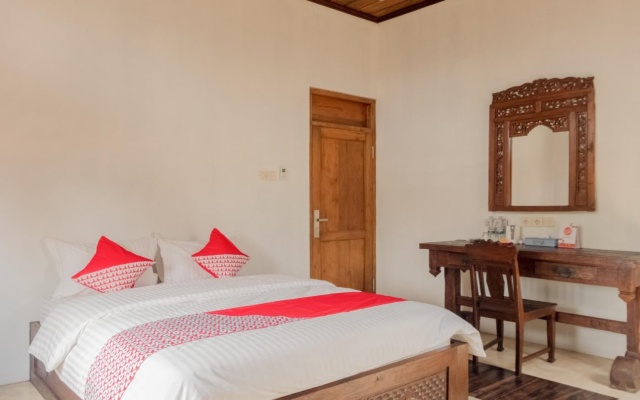 OYO 593 Kalaras Hotel & Cottage – Guest Rooms – Batukaras