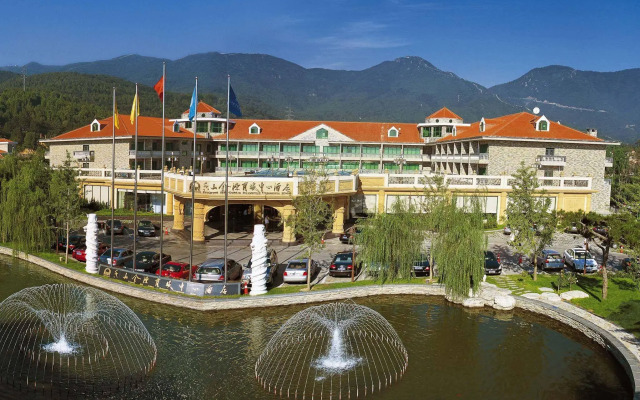 Fragrant Hill Empark Hotel