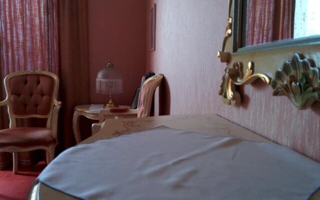 Hotel Croix dOr et Poste