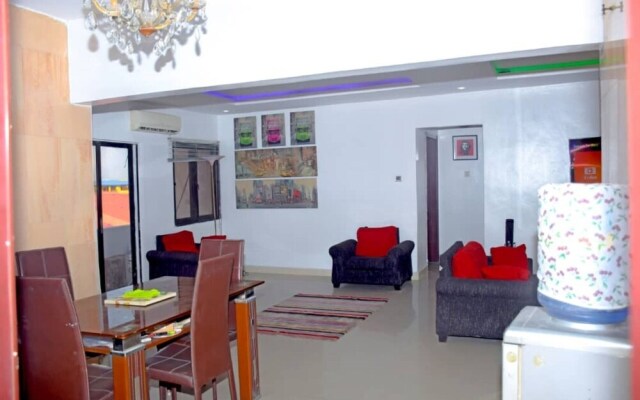 Inviting 2-bed Apartment in Lagos -canal Views