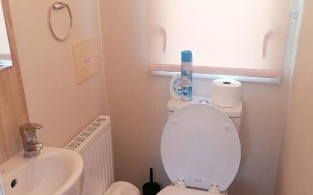 4-bedroom Caravan/static Home in Clacton-on-sea