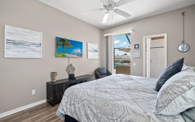 Sunshine Escape by Distinctive Beach Rentals