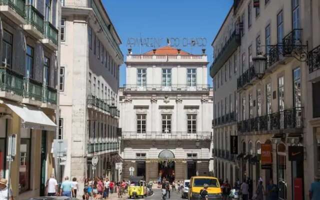 Amazing Topo Chiado Garrett Apartment by GuestReady