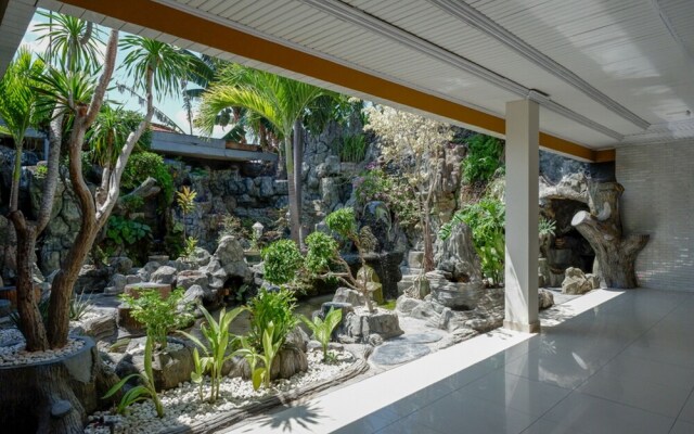 Alam Raya Hotel by RedDoorz