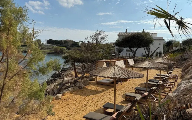 Sirena Bay Beach House And Luxury Suites
