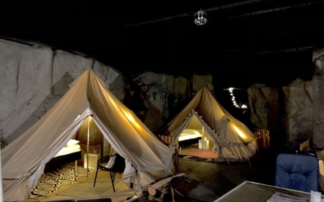 Basecamp NORD - Indoor Camping