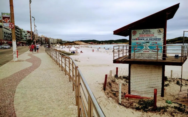 Kitinete Cabo Frio , 400 metros da Praia do Forte
