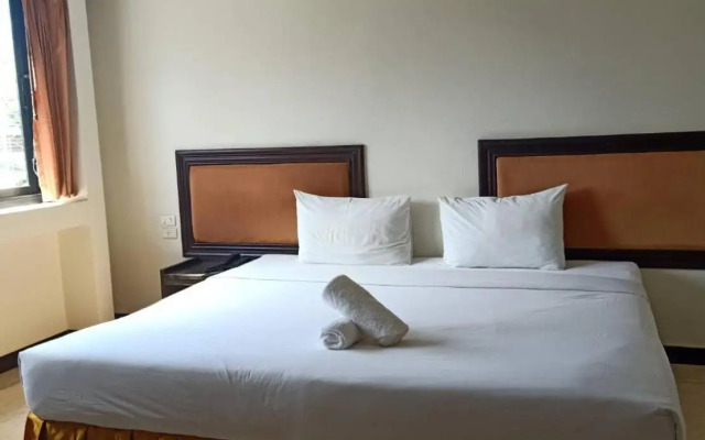 OYO 566 Princess Park Hotel