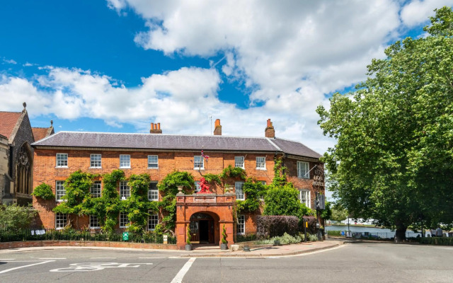 The Relais Henley