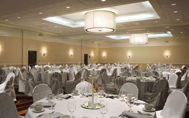 Embassy Suites by Hilton Cleveland Beachwood