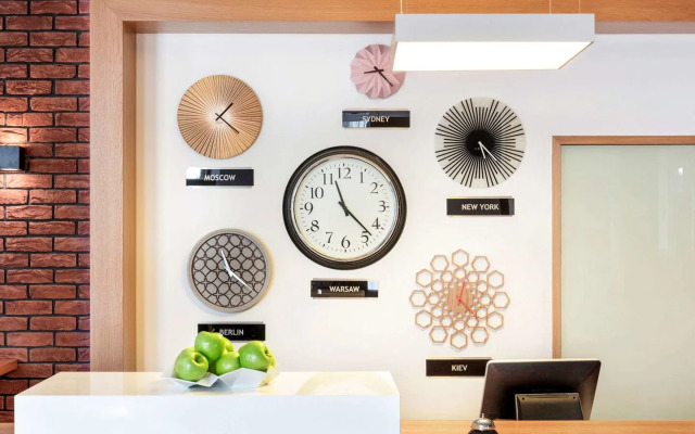 Mercure Wiazowna Brant