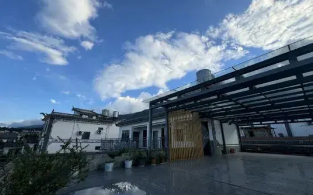Mingqi·MAY Haiyu Homestay (Dali Ancient City Branch)