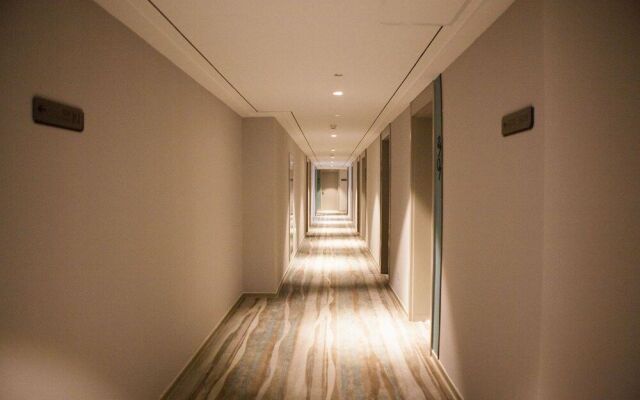 Magnotel Hotel of  Commercial Street Yulong Road Binhai Yancheng