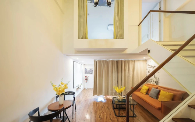 Shanghai Hills & Freshly Home Loft Retreat near NECC – Guest Rooms – Shanghai