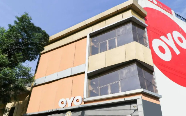 Trimurti Guest House by OYO Rooms