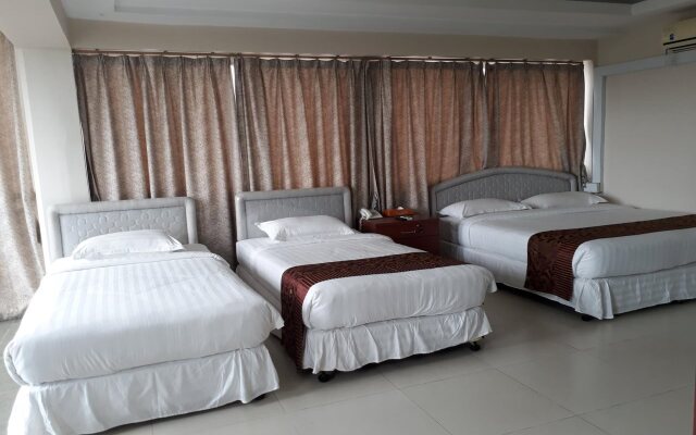 Star Max Hotel