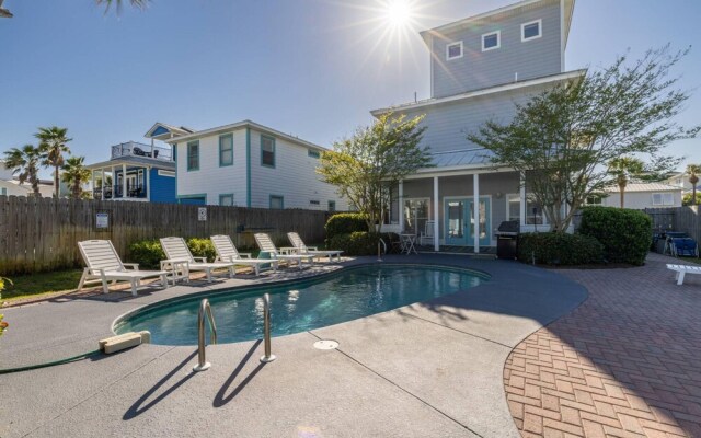 Coastal Fantasea by Destin Getaways