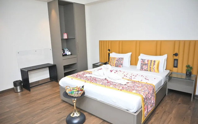 Urvi Banquets & Guest House