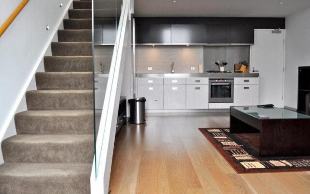 Astra Apartments - St Kilda Rd
