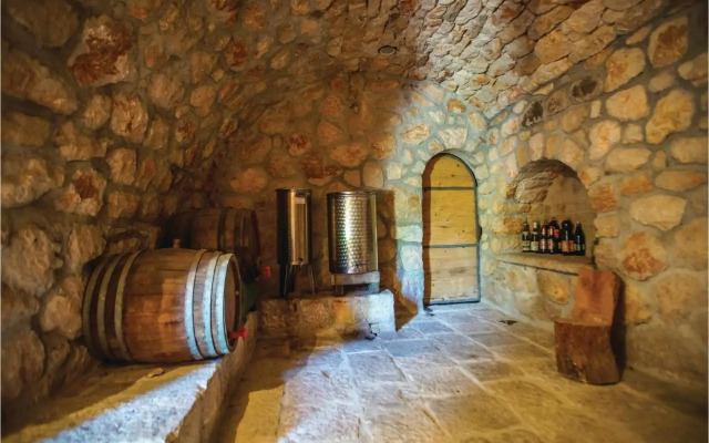 Three-Bedroom Holiday Home in Imotski